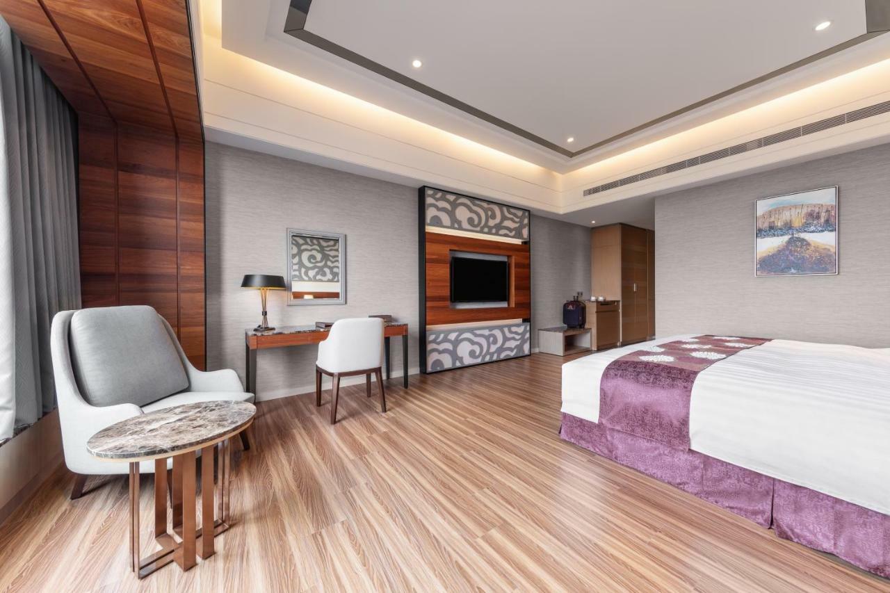 Chuang-Tang Spring Spa Hotel Джиаоси Екстериор снимка